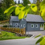 Nyaraló U Sosny - Nowoczesne Na Wylacznosc, Spokojna Okolica Blisko Lasu I Szlaku, 1,2 Km Od Centrum Brennej *
