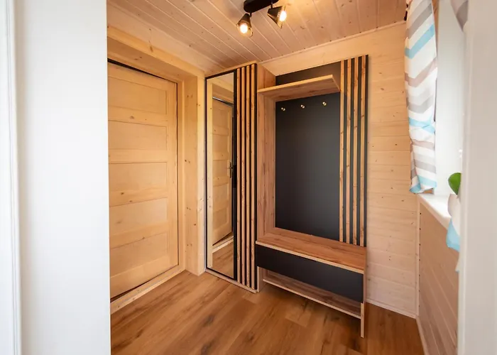 Dom wakacyjny U Sosny - Nowoczesne Na Wyłączność, Spokojna Okolica Blisko Lasu I Szlaku, 1,2 Km Od Centrum Brennej Brenna